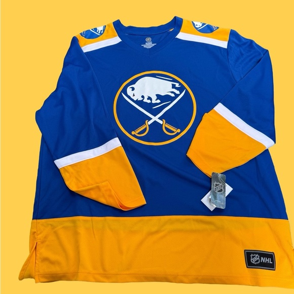 NWT Buffalo Sabres NHL Jersey/Sweater Size XL - Picture 2 of 8